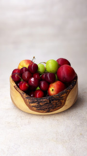 کاسه چوبی دفُرمه و لبه پوستی