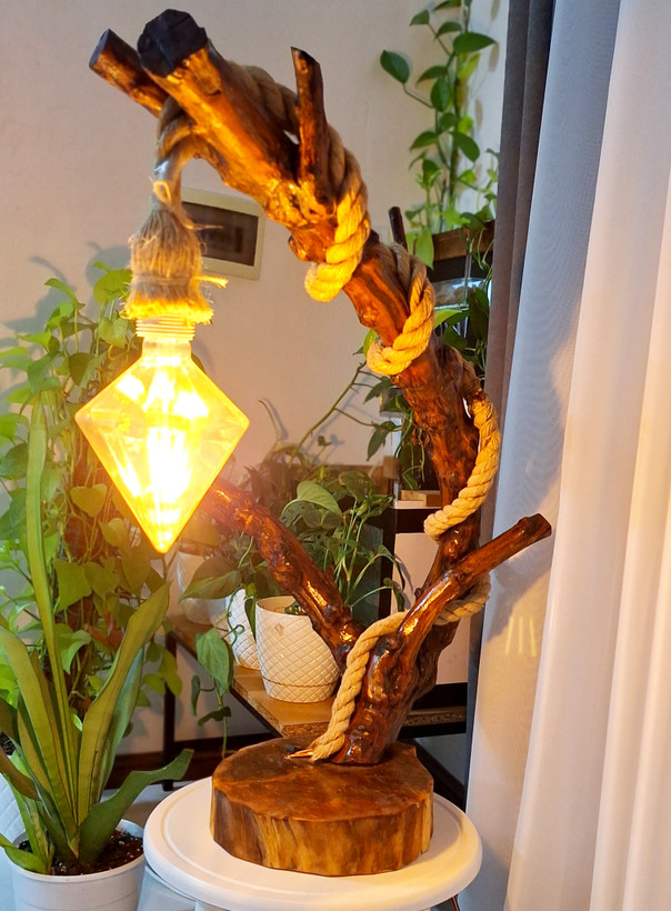 آباژور رومیزی چوبی