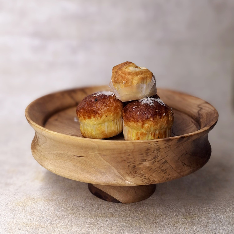 شیرینی خوری پایه دار