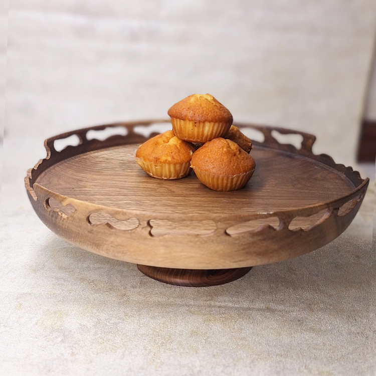 سرویس پذیرایی چوبی پایه دار و طرح دار با چوب گردو